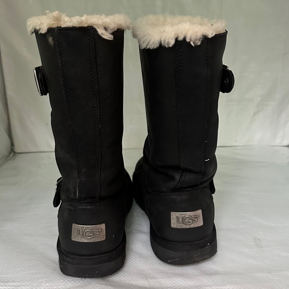 UGG Kensington Moto Buckle Boot 8 Black - Picture 4 of 6